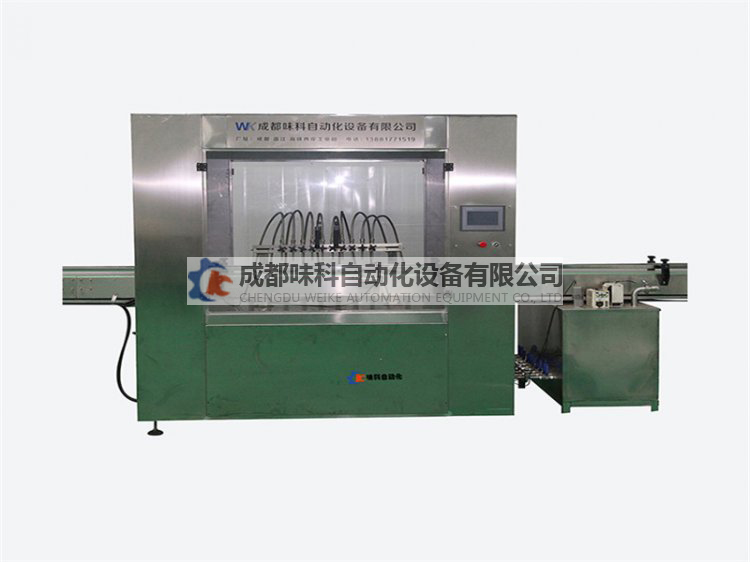 小型灌裝機(jī)的特點(diǎn)。